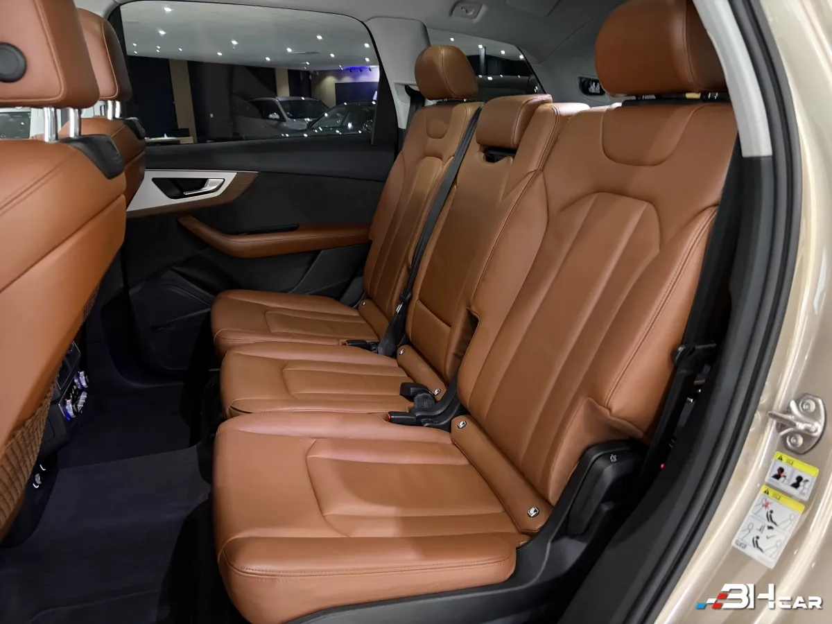 Audi Q7 - photo 35