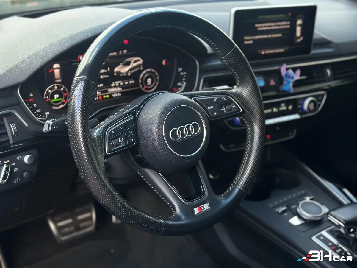 Audi A4 - photo 16