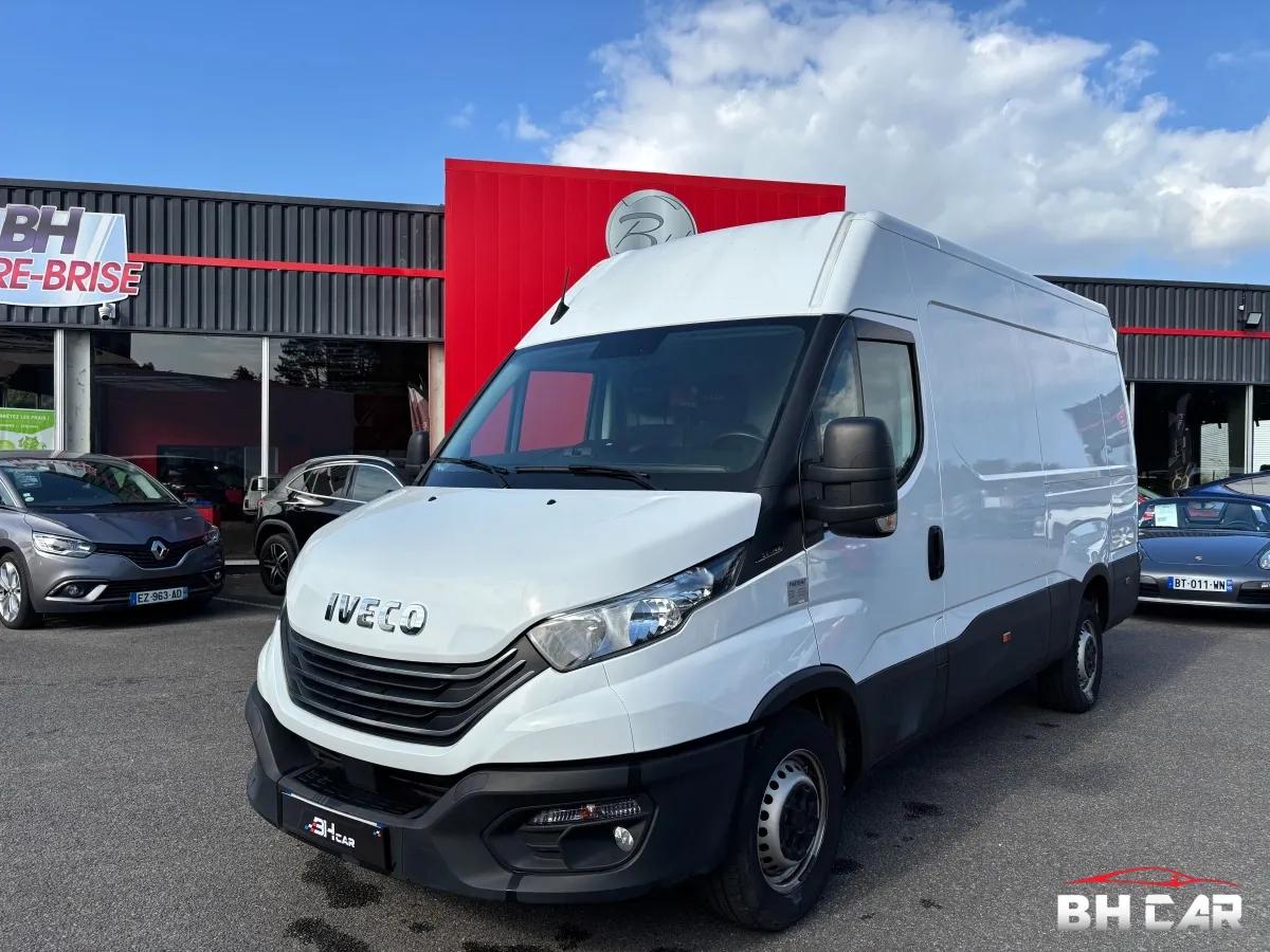 Image: Iveco Daily Vu 35S14 L2H2 CABINE 2.3 HPT 140 CH BVA TVA RECUP