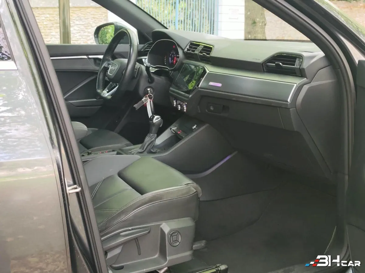 Audi Q3 - photo 11