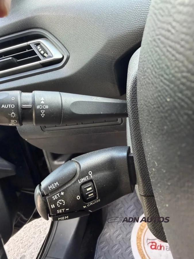 Peugeot 308 GENERATION-II 1.6 HDI 90 ALLURE