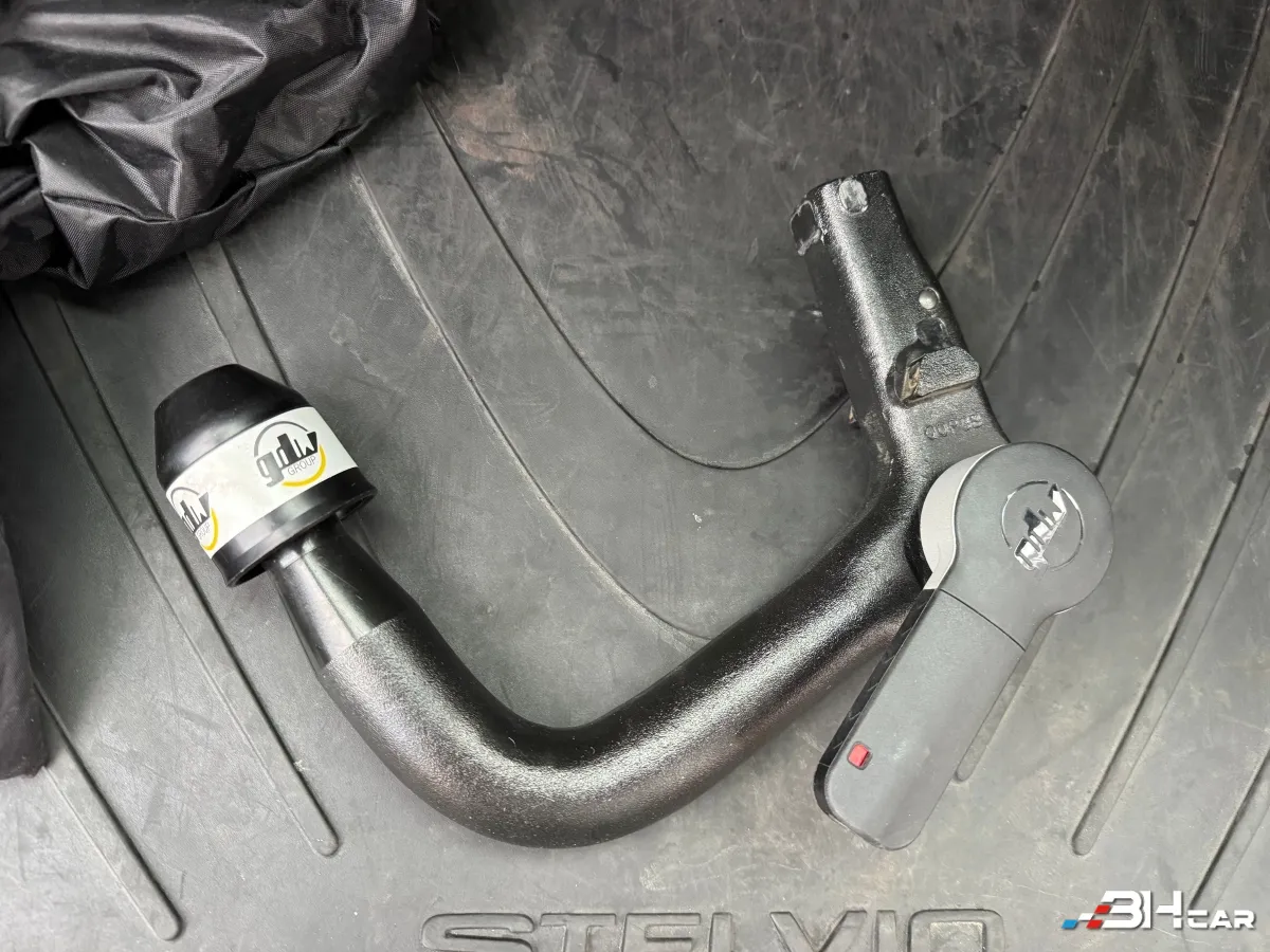 Alfa Romeo Stelvio - photo 19