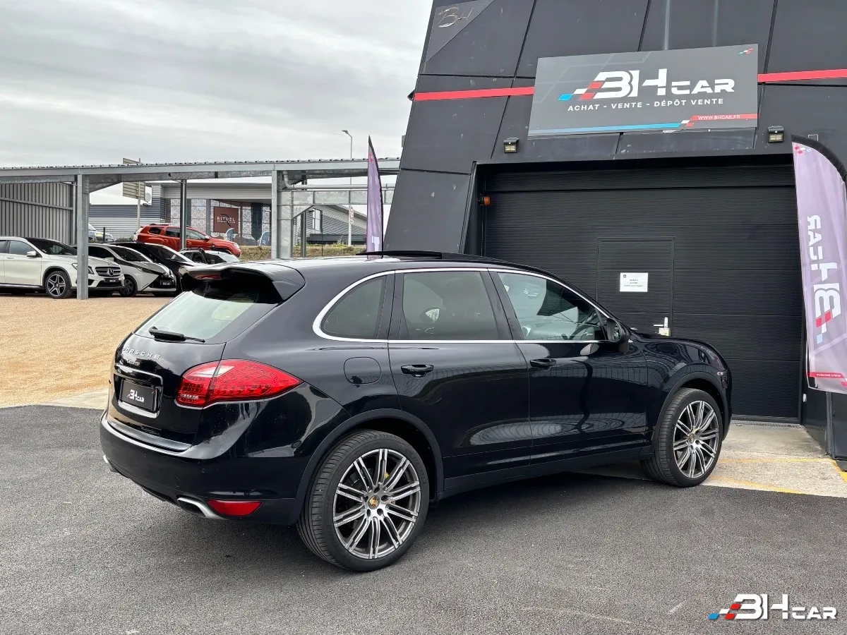 Porsche Cayenne - photo 10