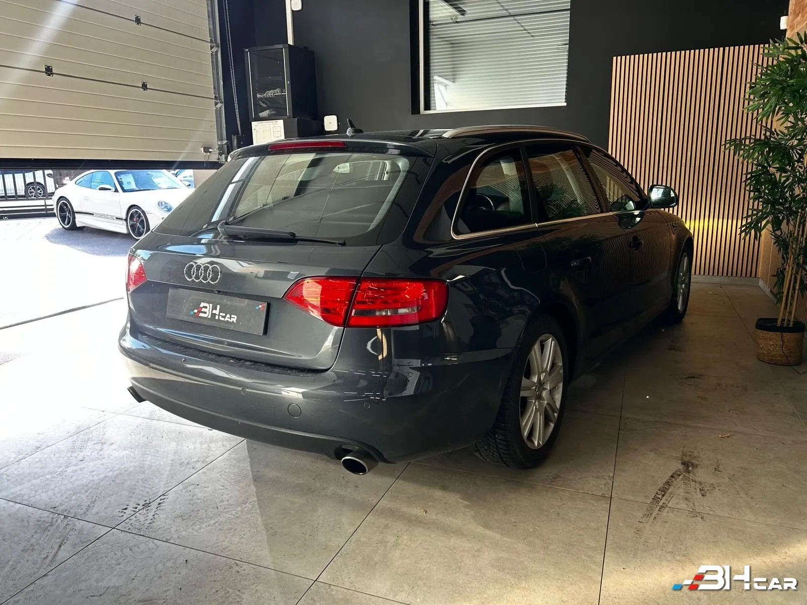 Audi A4 - photo 7