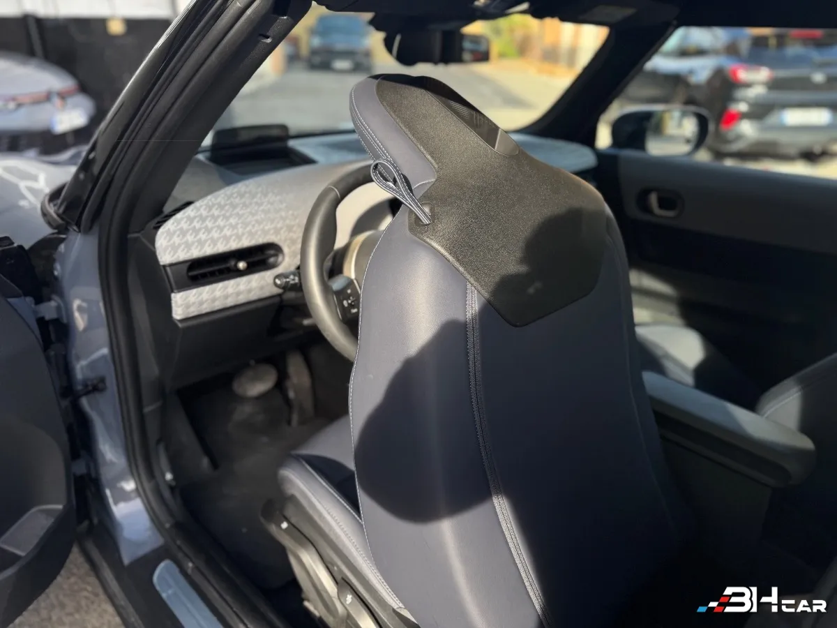 Mini Cabrio - photo 12