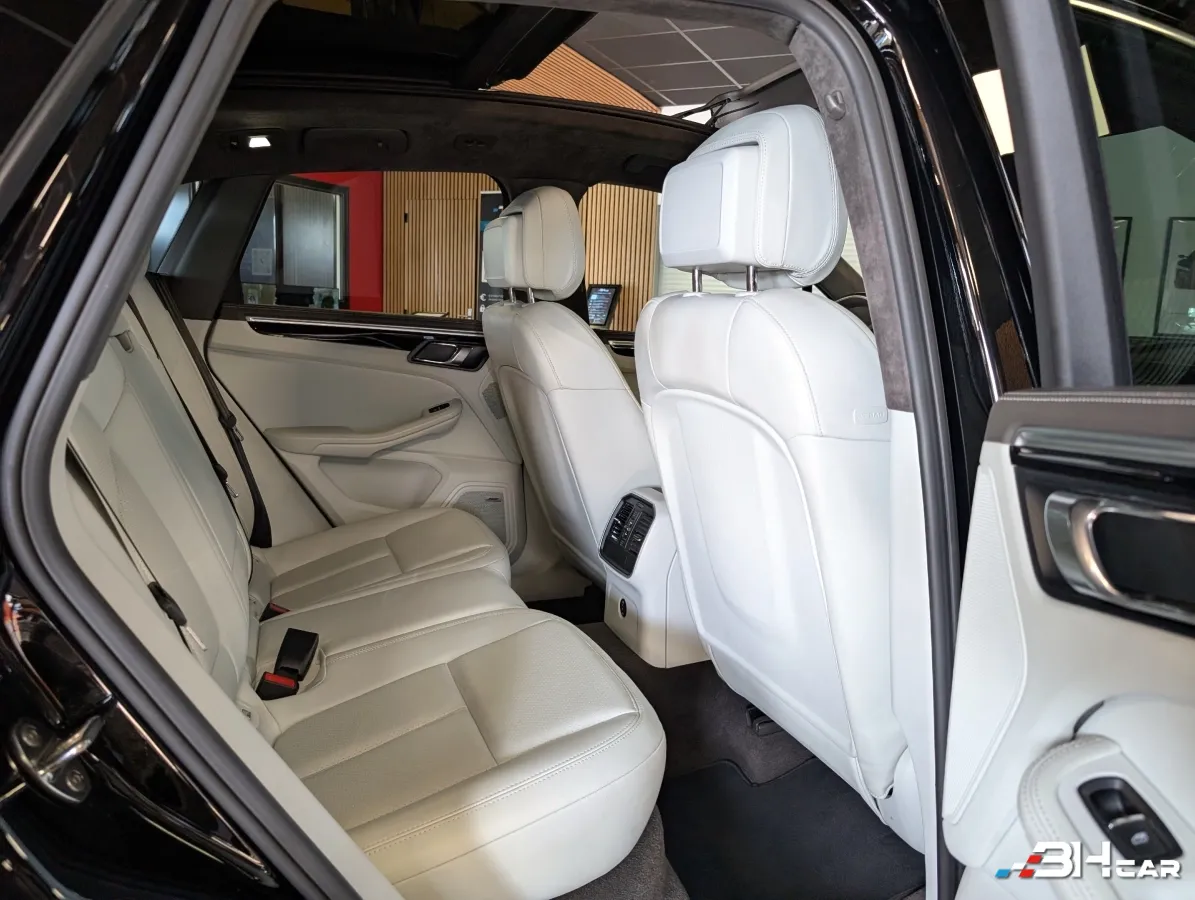 Porsche Macan - photo 12