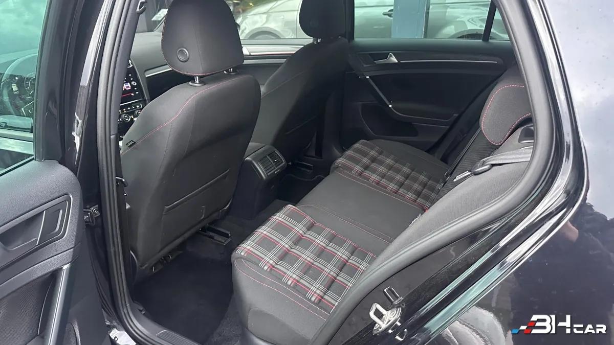 Aperçu indisponible de Volkswagen Golf