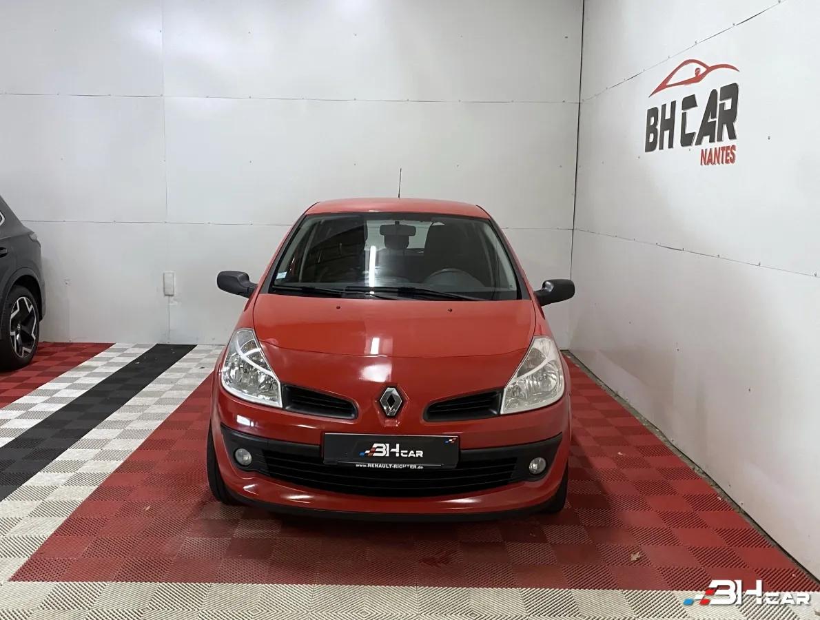 Aperçu indisponible de RENAULT Clio