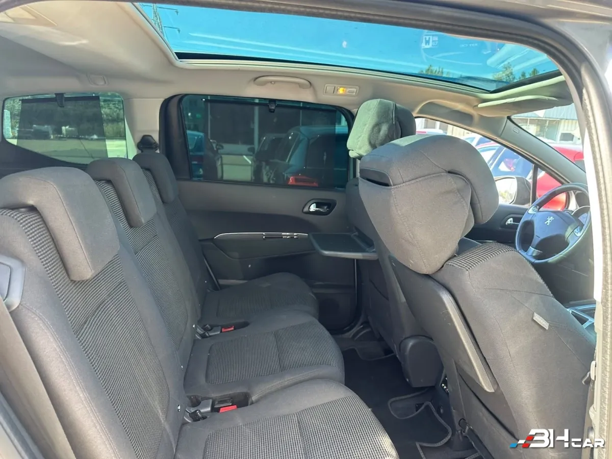 Peugeot 5008 - photo 7