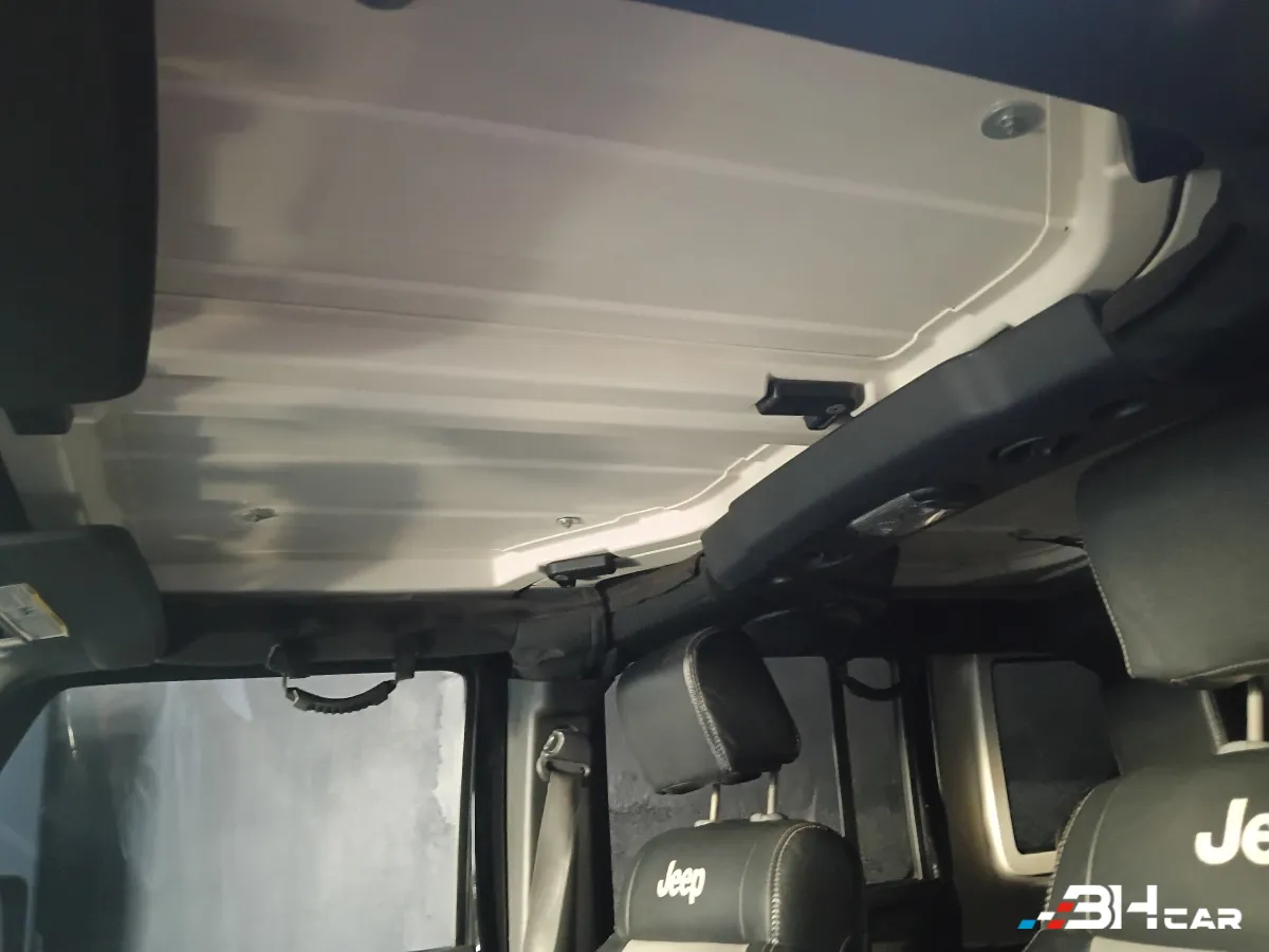 Jeep Wrangler - photo 27
