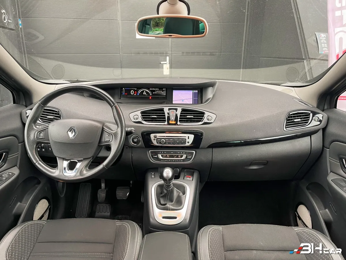 Renault Grand Scenic - photo 13