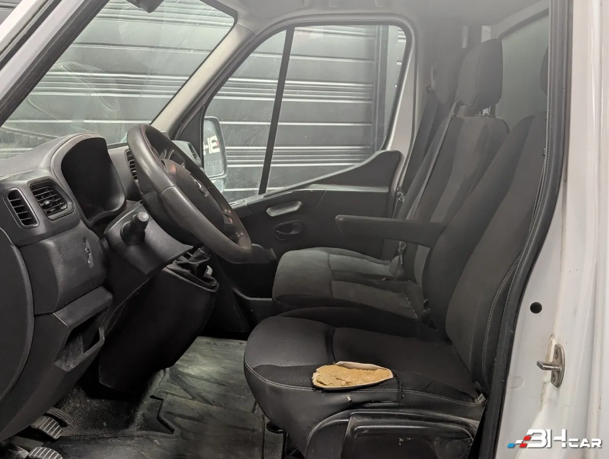 Renault Master Vu - photo 11