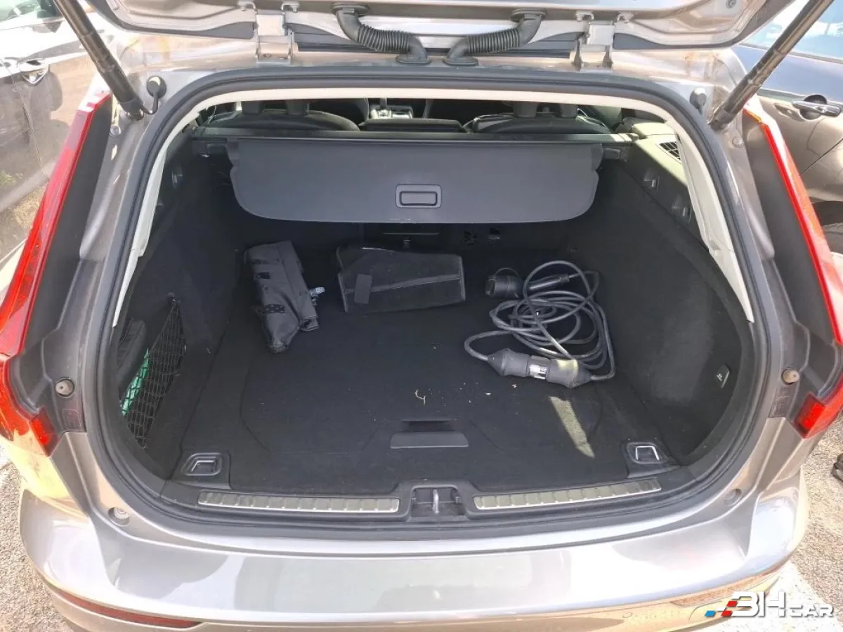 Volvo V60 - photo 12