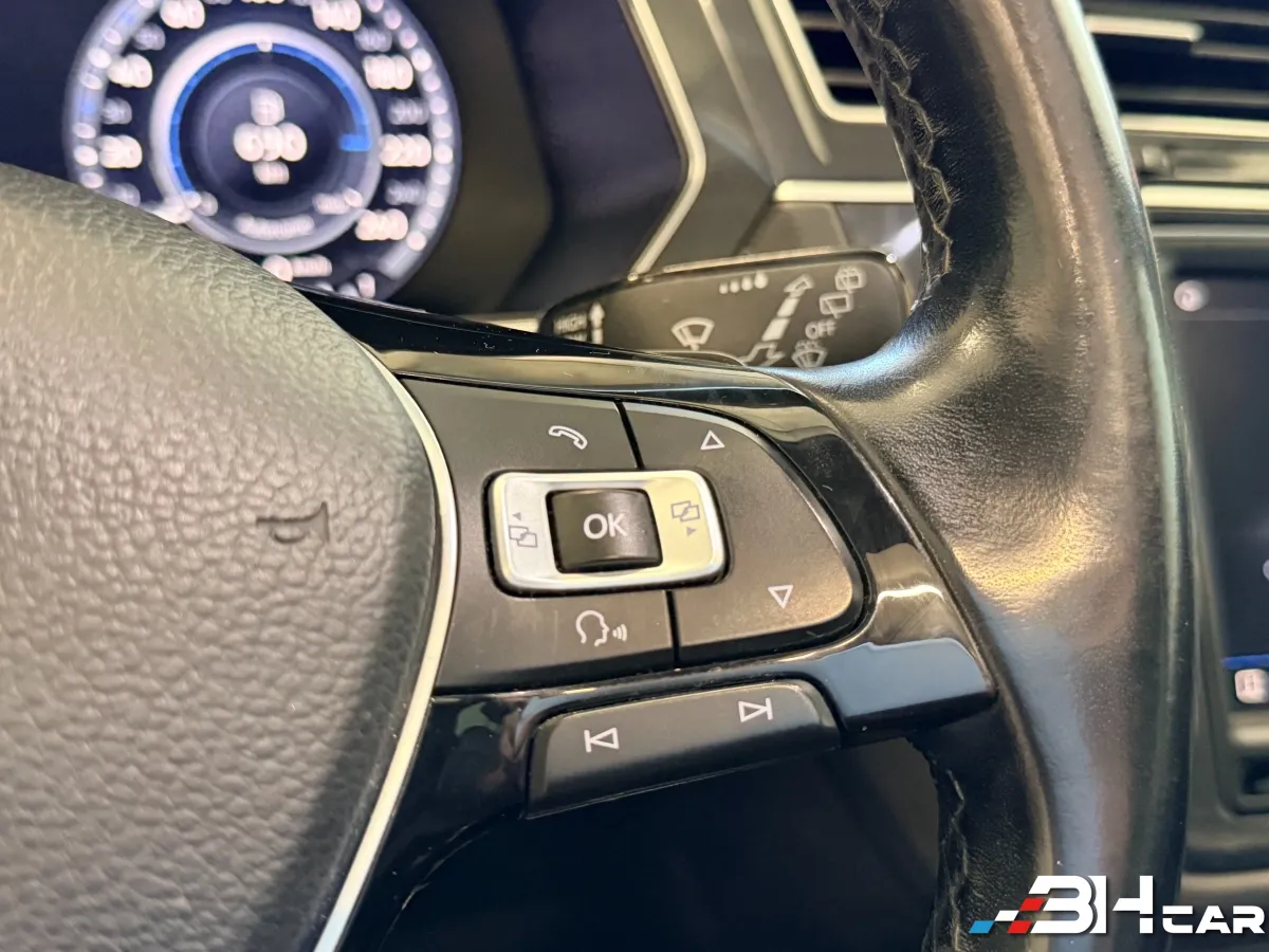 Volkswagen Tiguan - photo 20