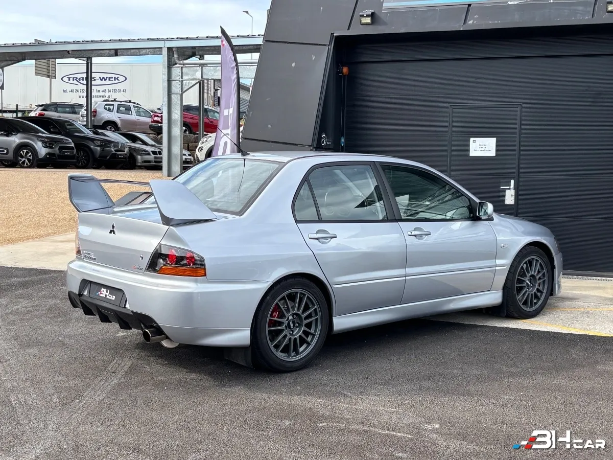 Mitsubishi Lancer - photo 6