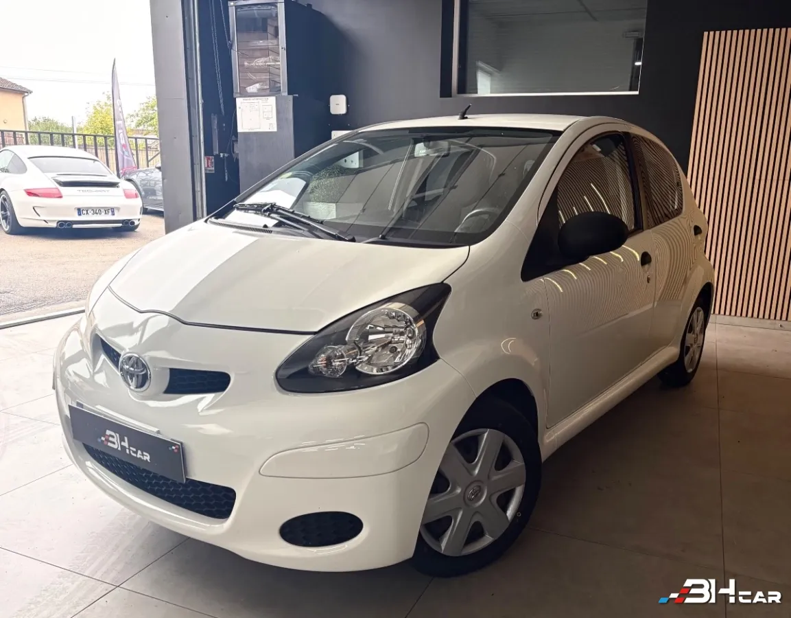Toyota Aygo - photo 3
