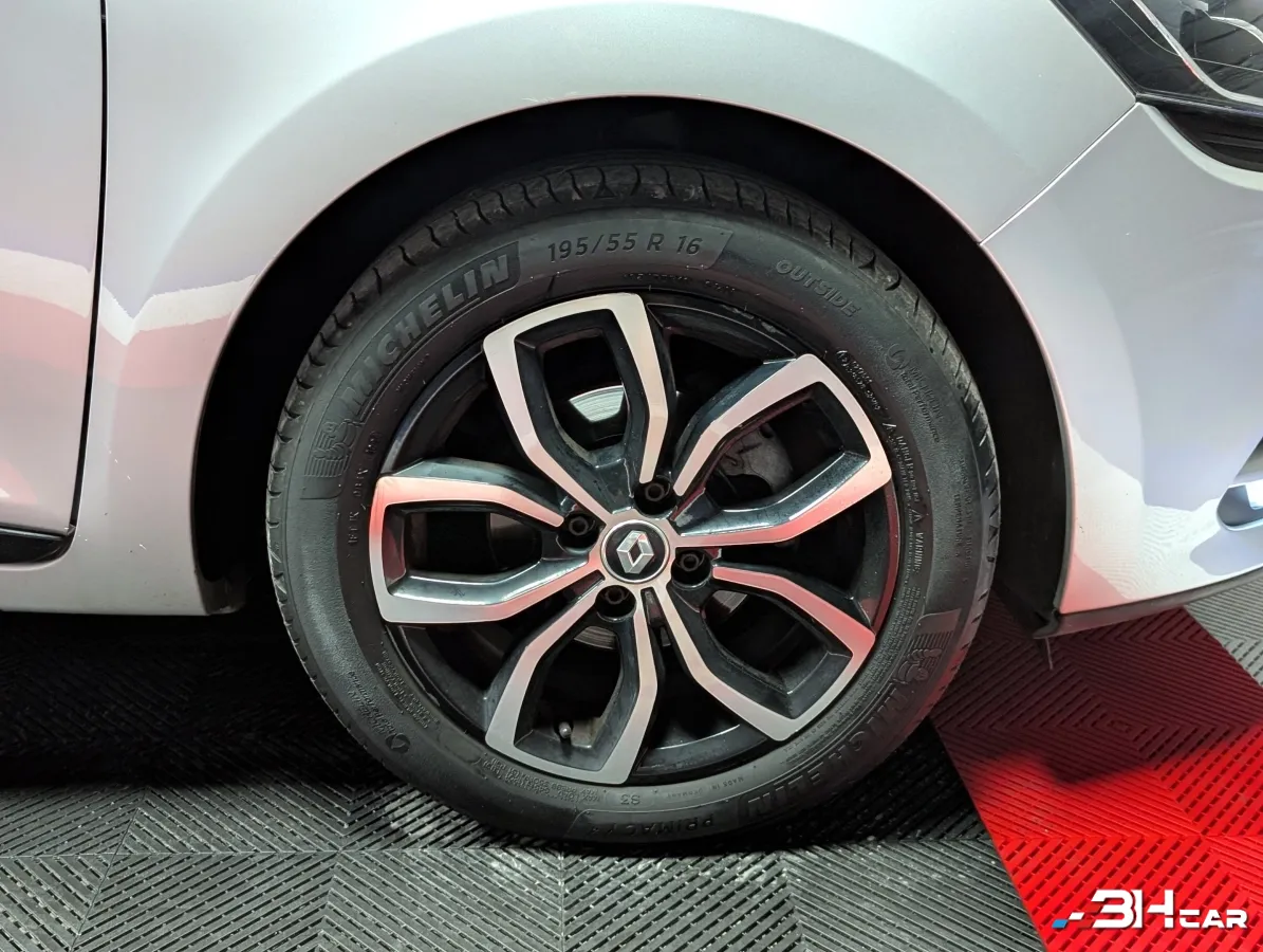 Renault Clio - photo 19
