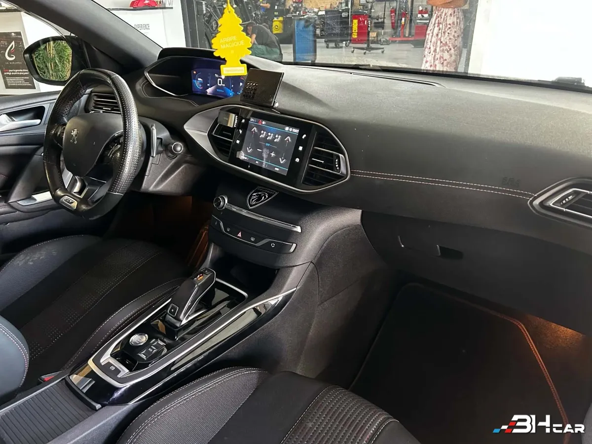 Peugeot 308 - photo 13