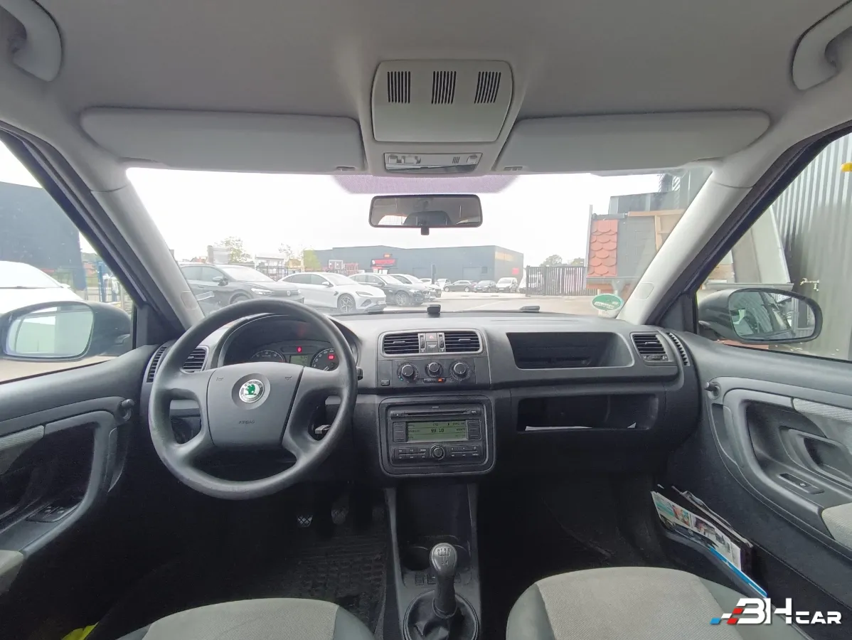 Skoda Fabia - photo 16