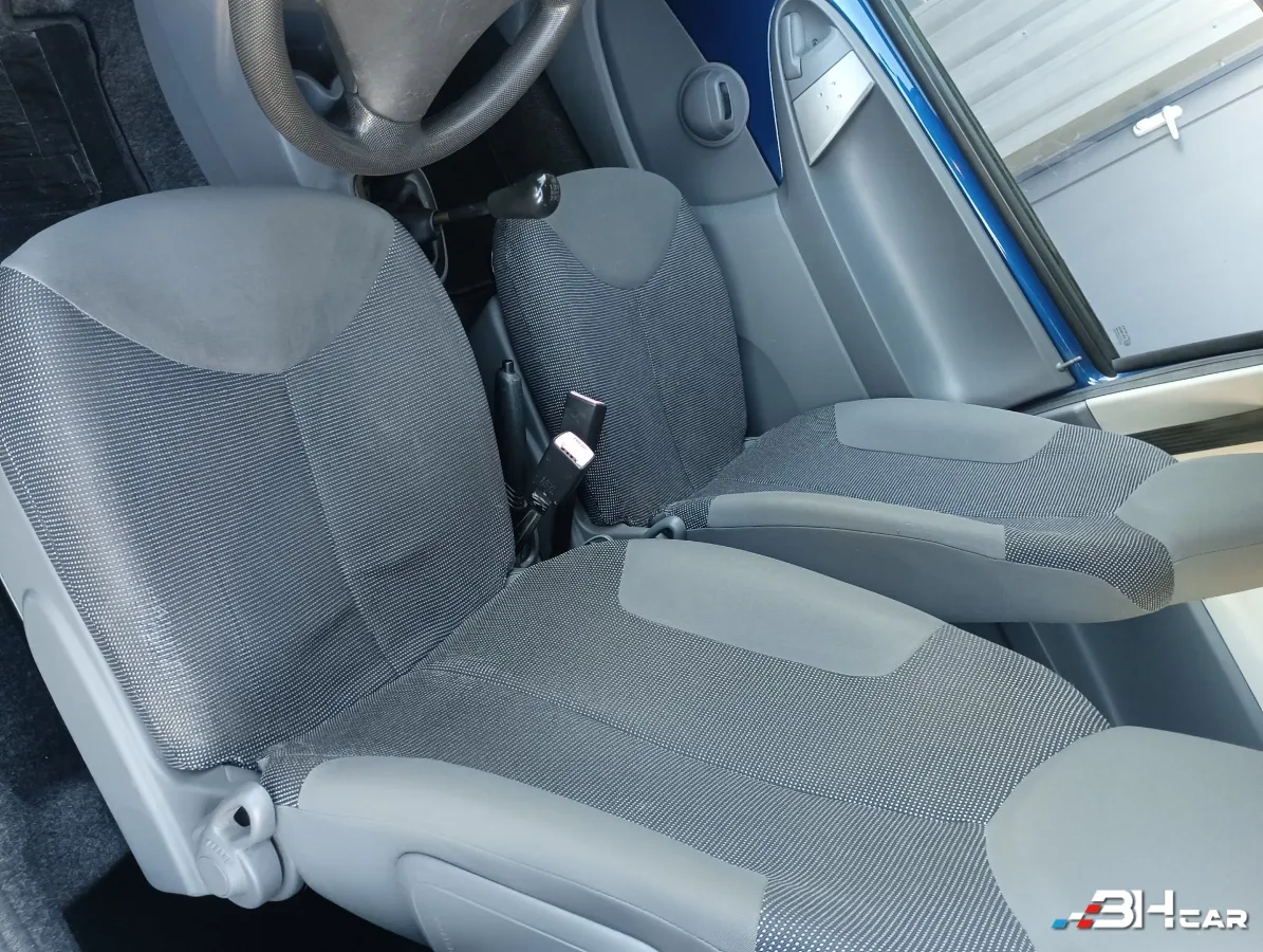 Peugeot 107 - photo 17