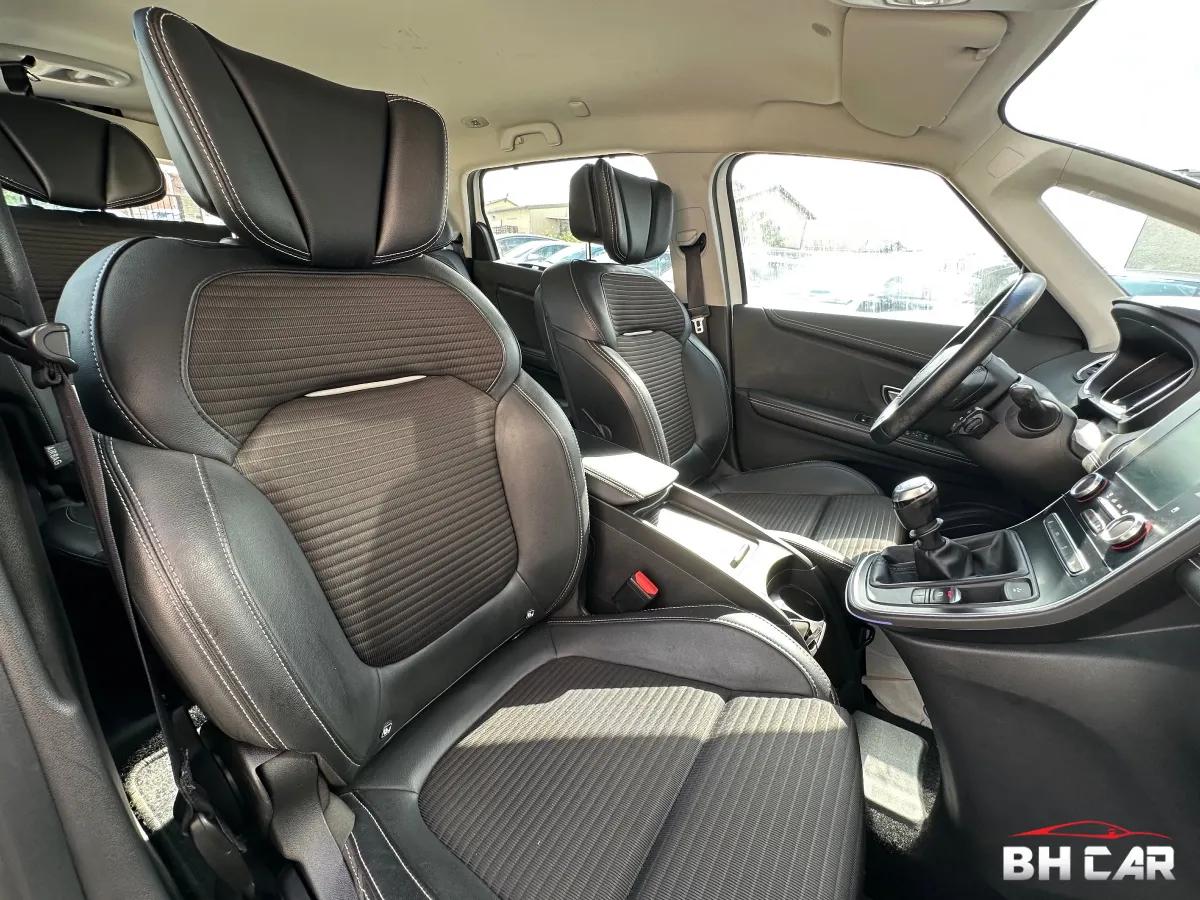 Aperçu indisponible de RENAULT Grand Scenic