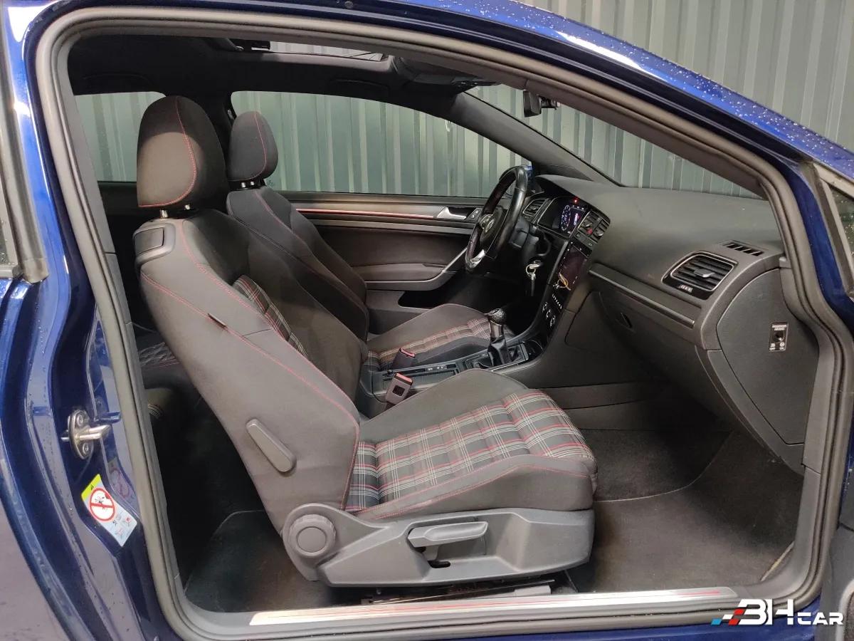 Aperçu indisponible de Volkswagen Golf