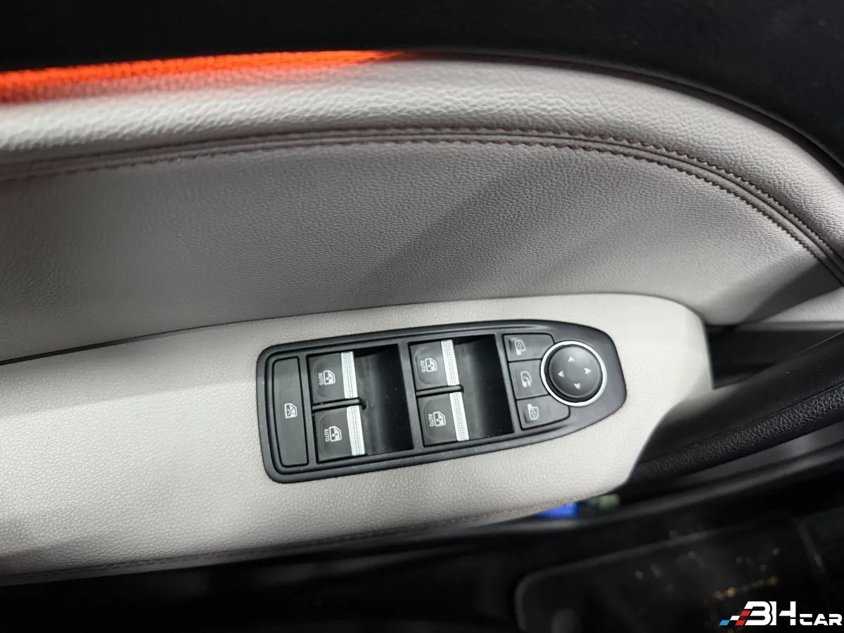 Renault Captur - photo 26
