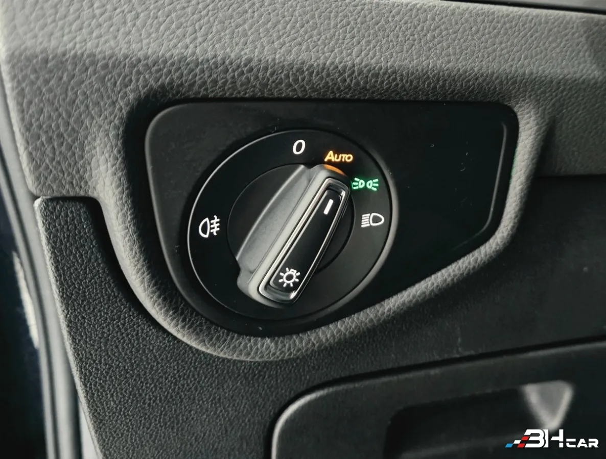 Volkswagen Touran - photo 30
