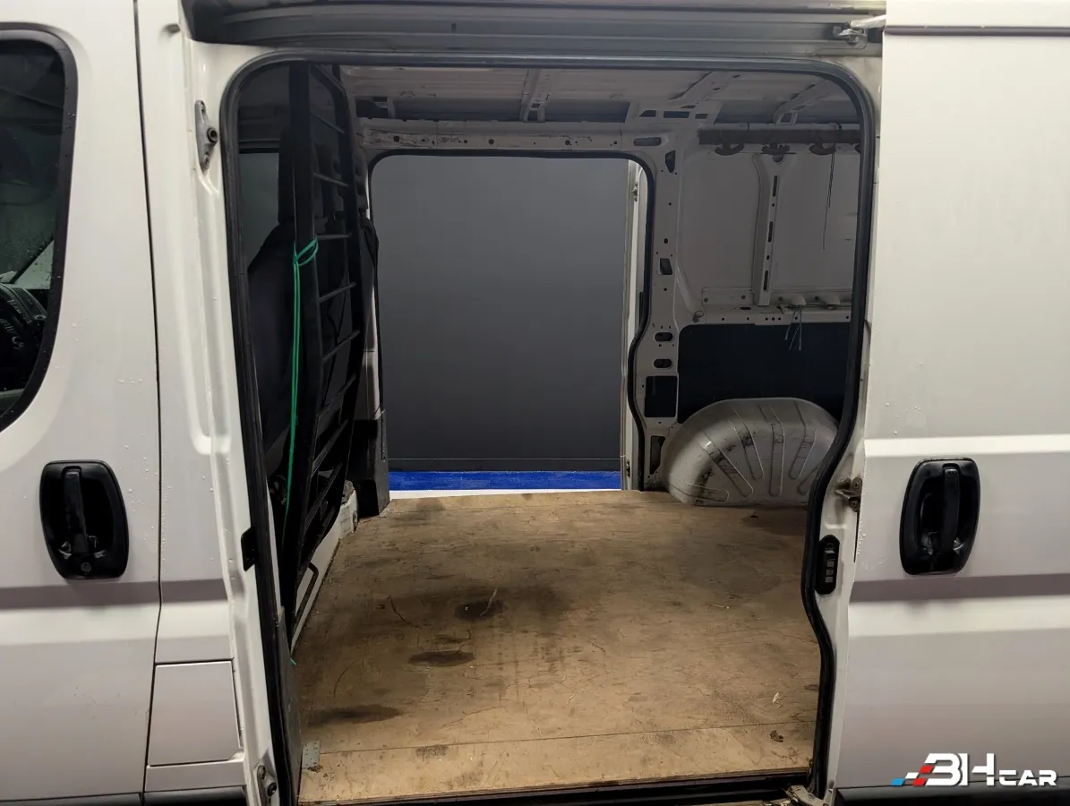 Peugeot Boxer Vu - photo 17