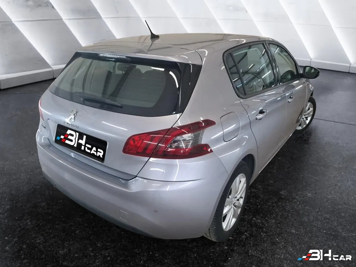 Peugeot 308 - photo 3