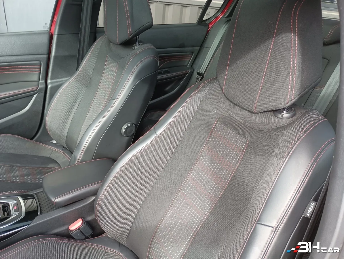 Peugeot 308 - photo 17