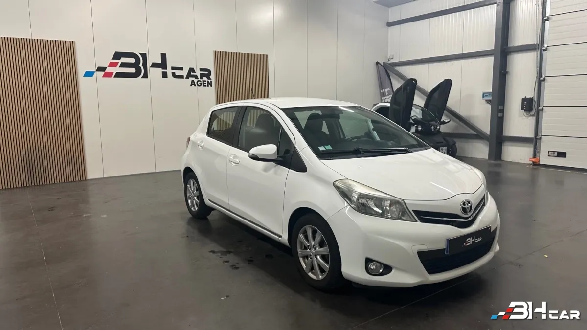 Toyota Yaris - photo 3
