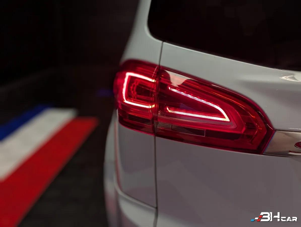 Aperçu indisponible de Ford S-max