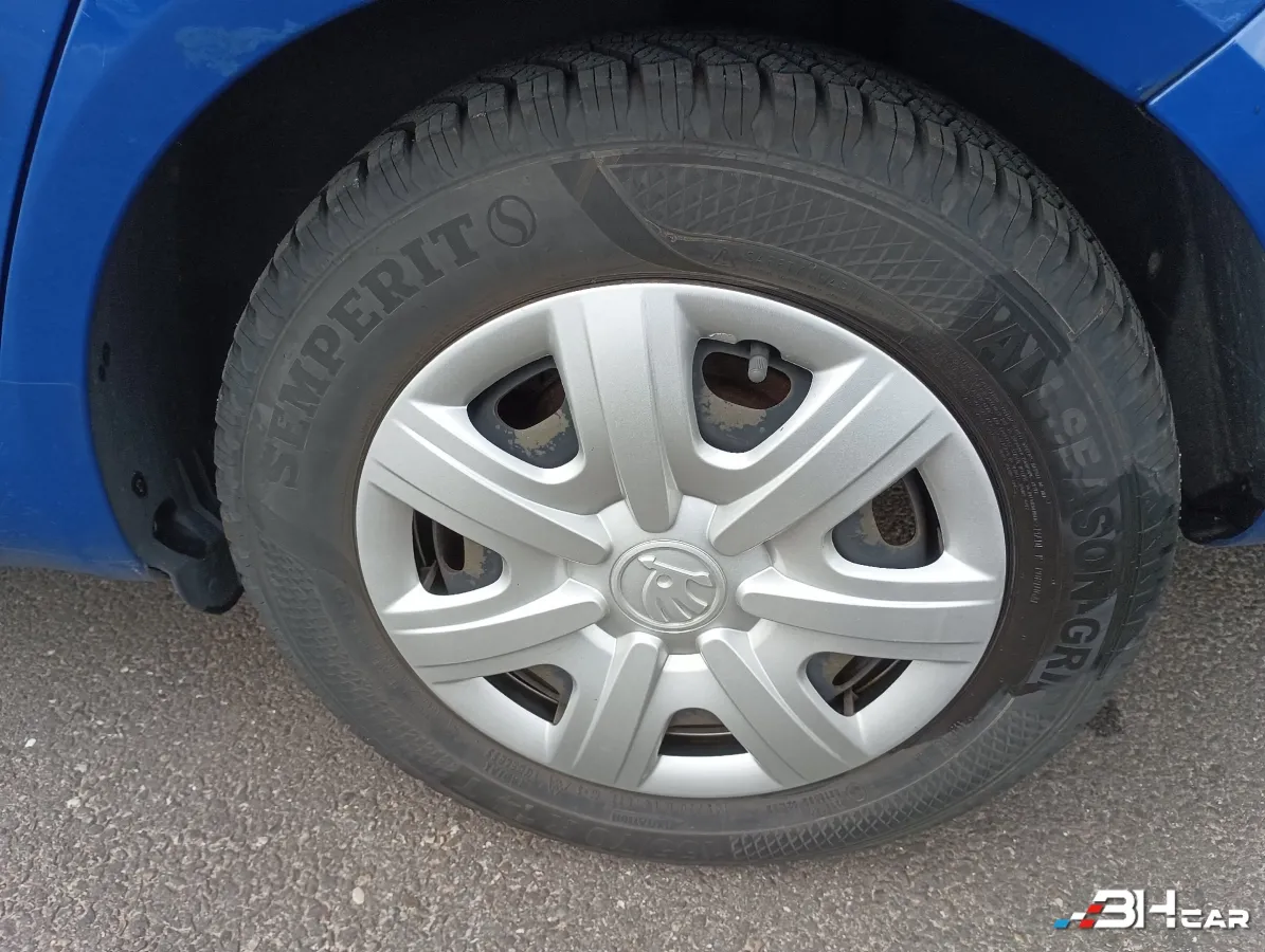 Skoda Fabia - photo 11