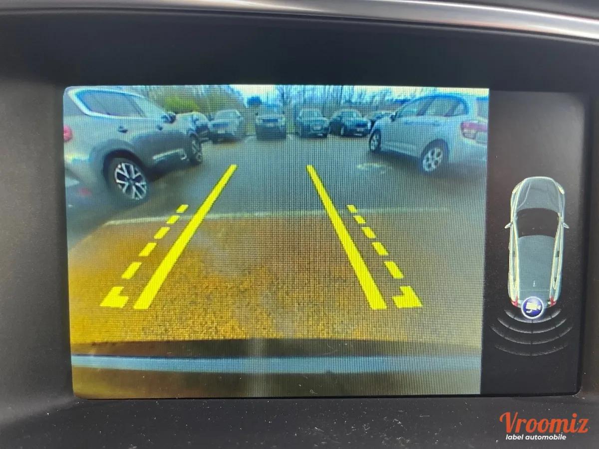 VOLVO V40 II D2 2.0 TDi Geartronic 120 CV Boîte automatique