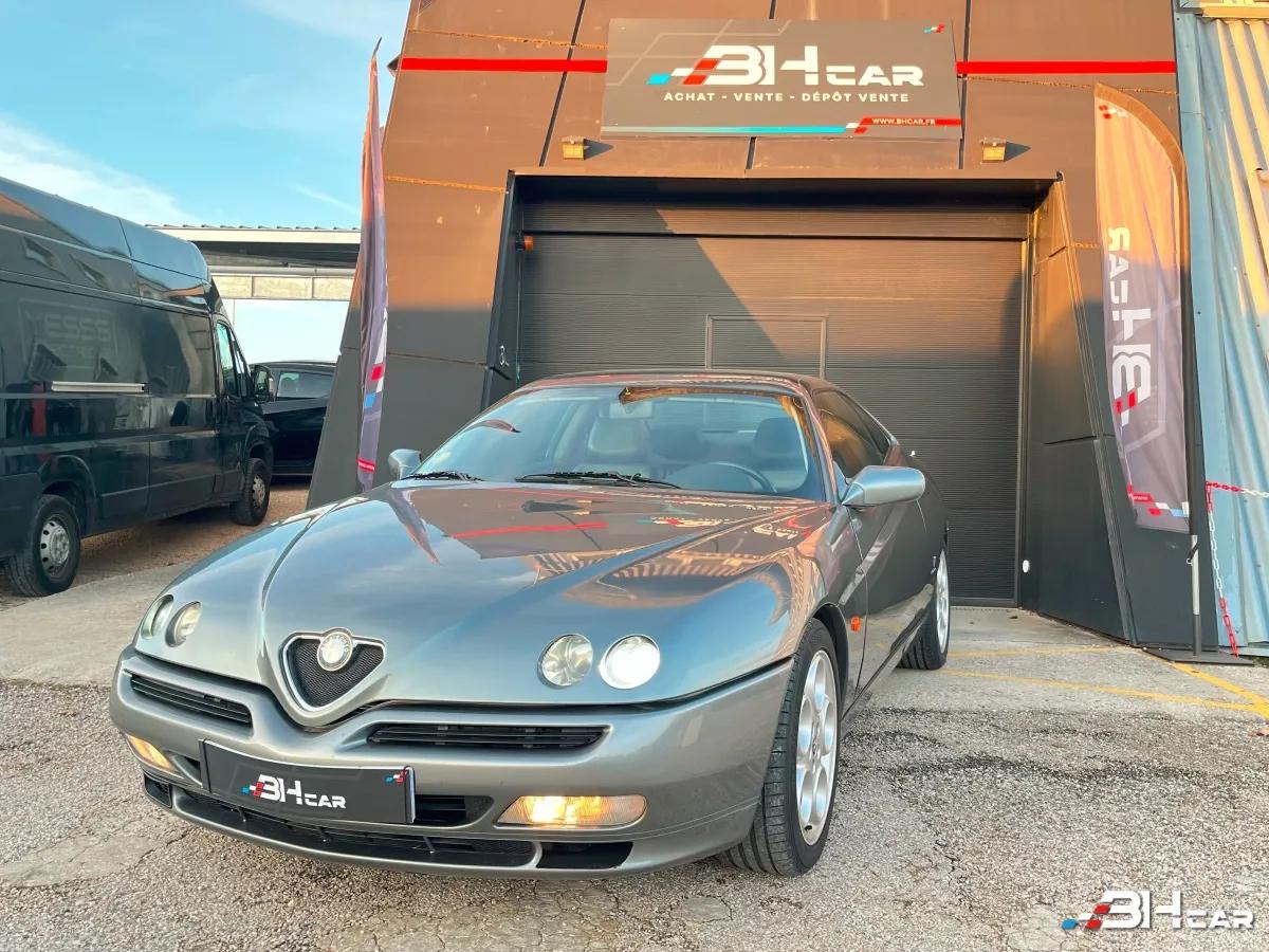 Image: Alfa Romeo Gtv 916 V6 3.0 24V 218 - Gros dossier d'entretien - Distribution faite - Embrayage fait