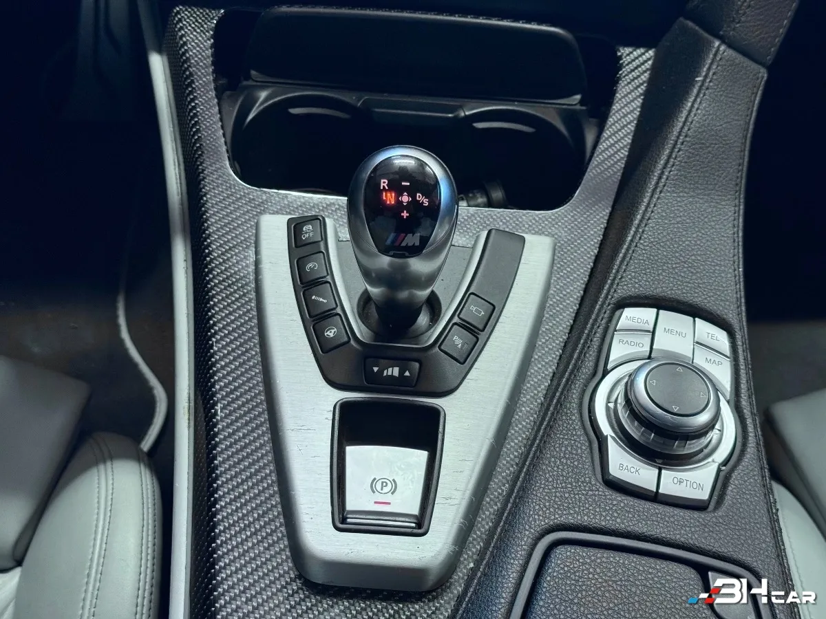 Bmw M6 - photo 12