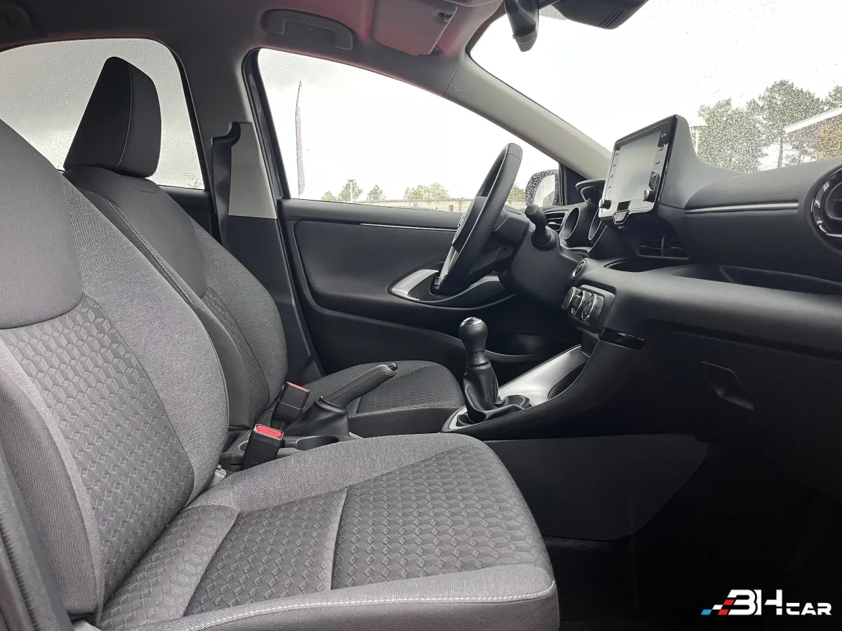 Toyota Yaris - photo 9