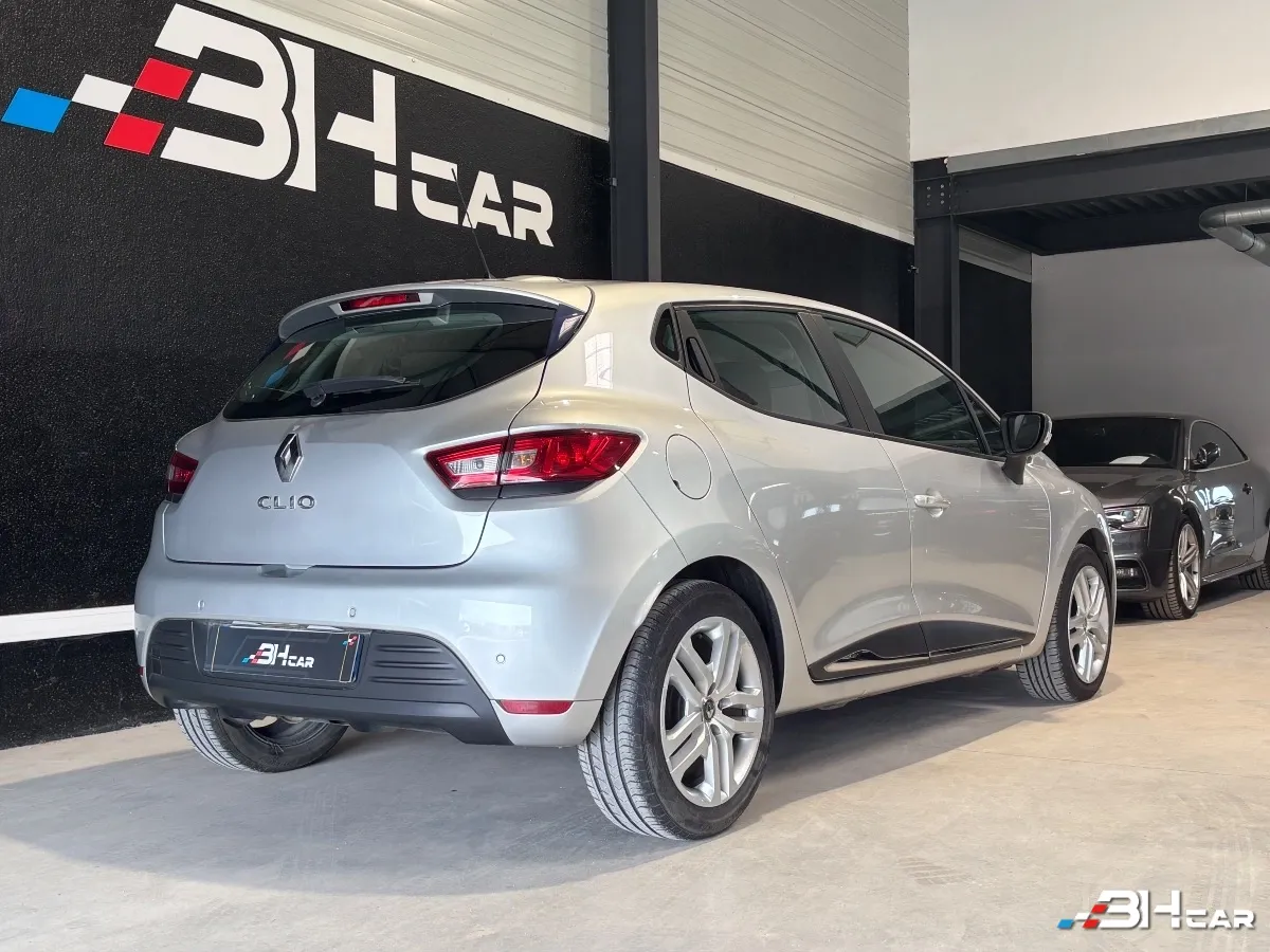 Renault Clio - photo 2
