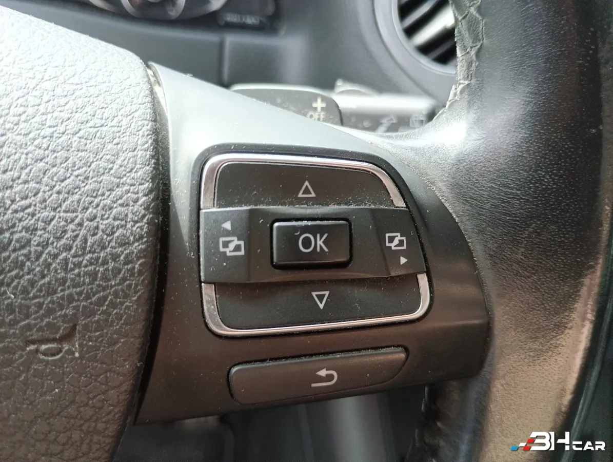 Volkswagen Tiguan - photo 28