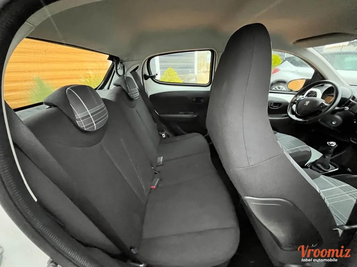 PEUGEOT 108 5 Portes 1.2 VTi 82 CH