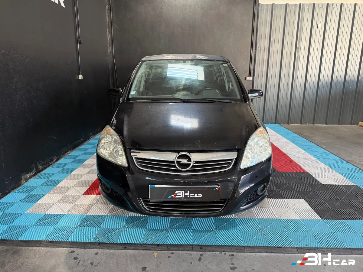 Opel Zafira - photo 9