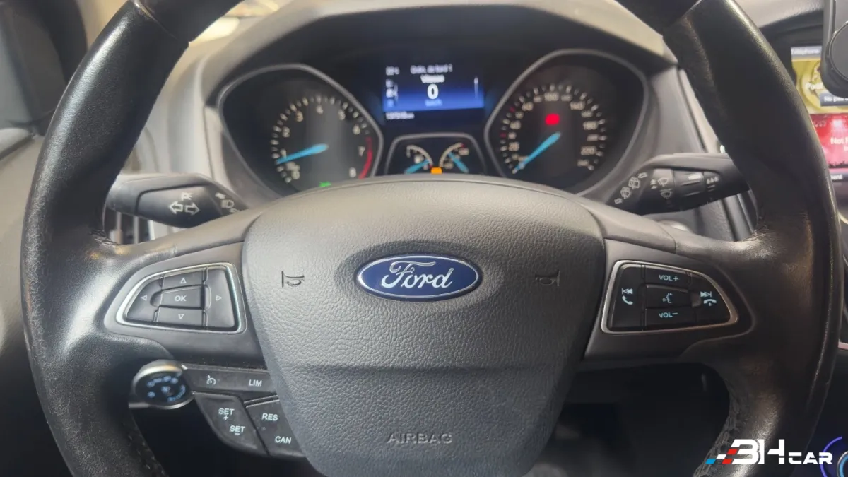 Ford Focus - photo 27
