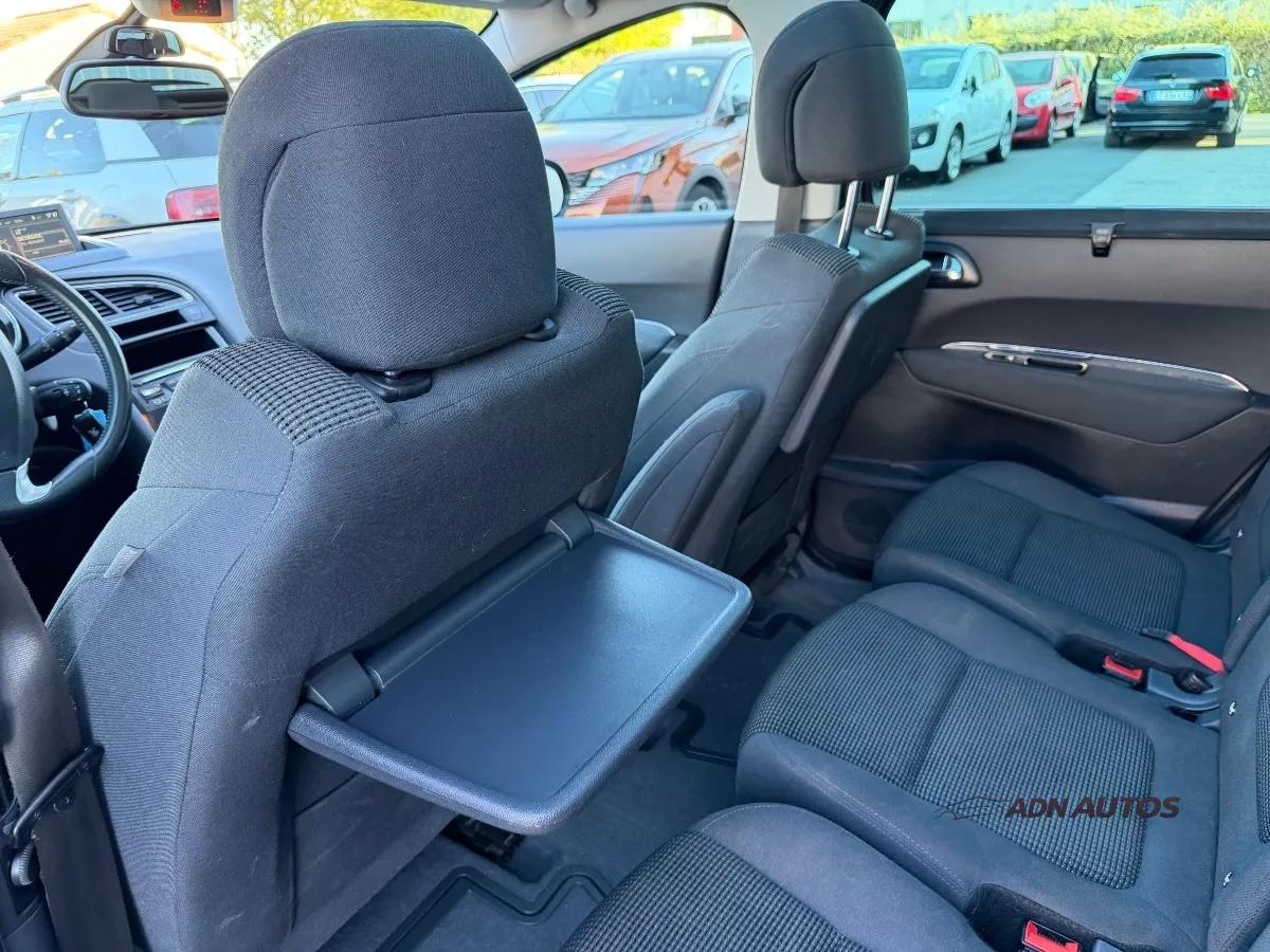 Peugeot 5008 GENERATION-I 1.6 BLUEHDI 120 STYLE