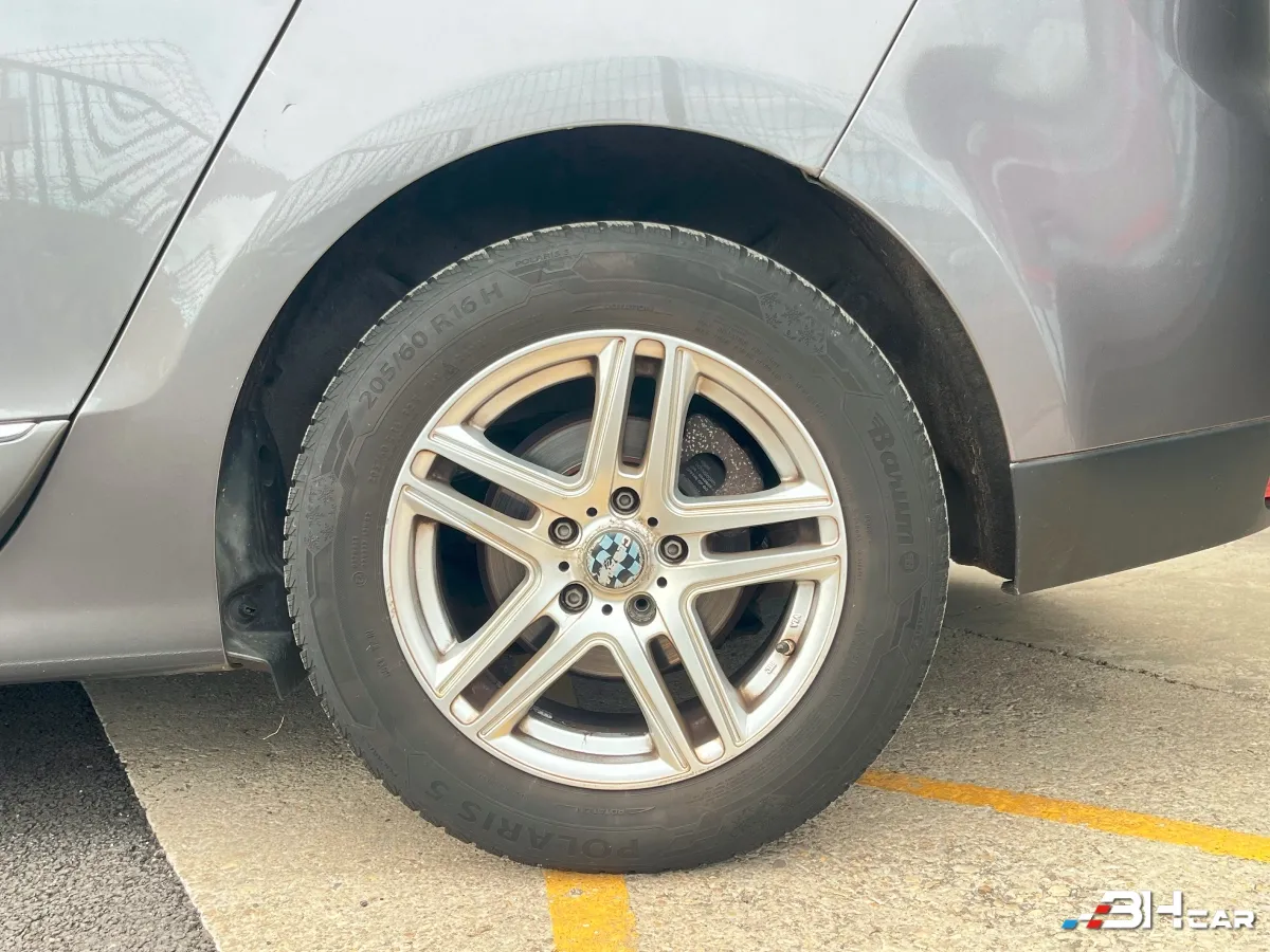 Renault Grand Scenic - photo 29