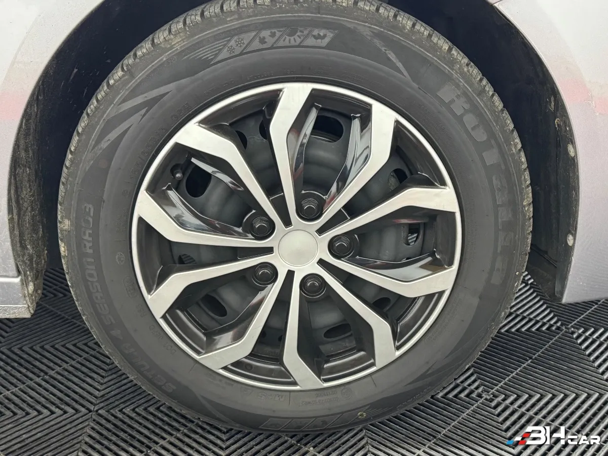 Peugeot 208 - photo 21