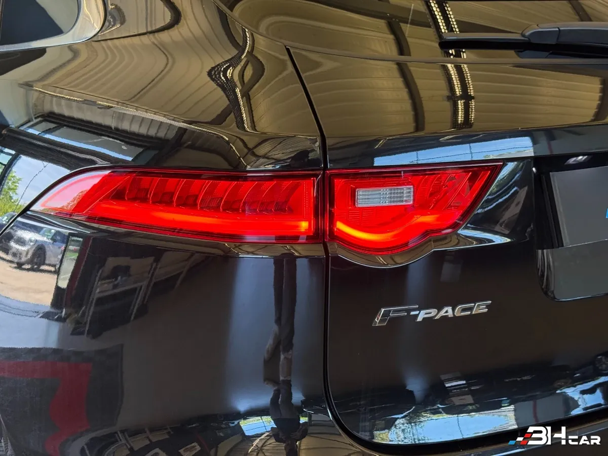 Jaguar F-pace - photo 22