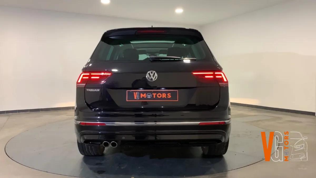 Volkswagen Tiguan 2.0 TDI 150 BLUEMOTION CARAT DSG BVA