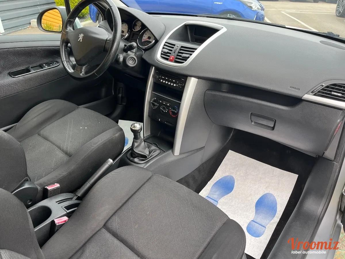 PEUGEOT 207 1.4 HDi 70 CH
