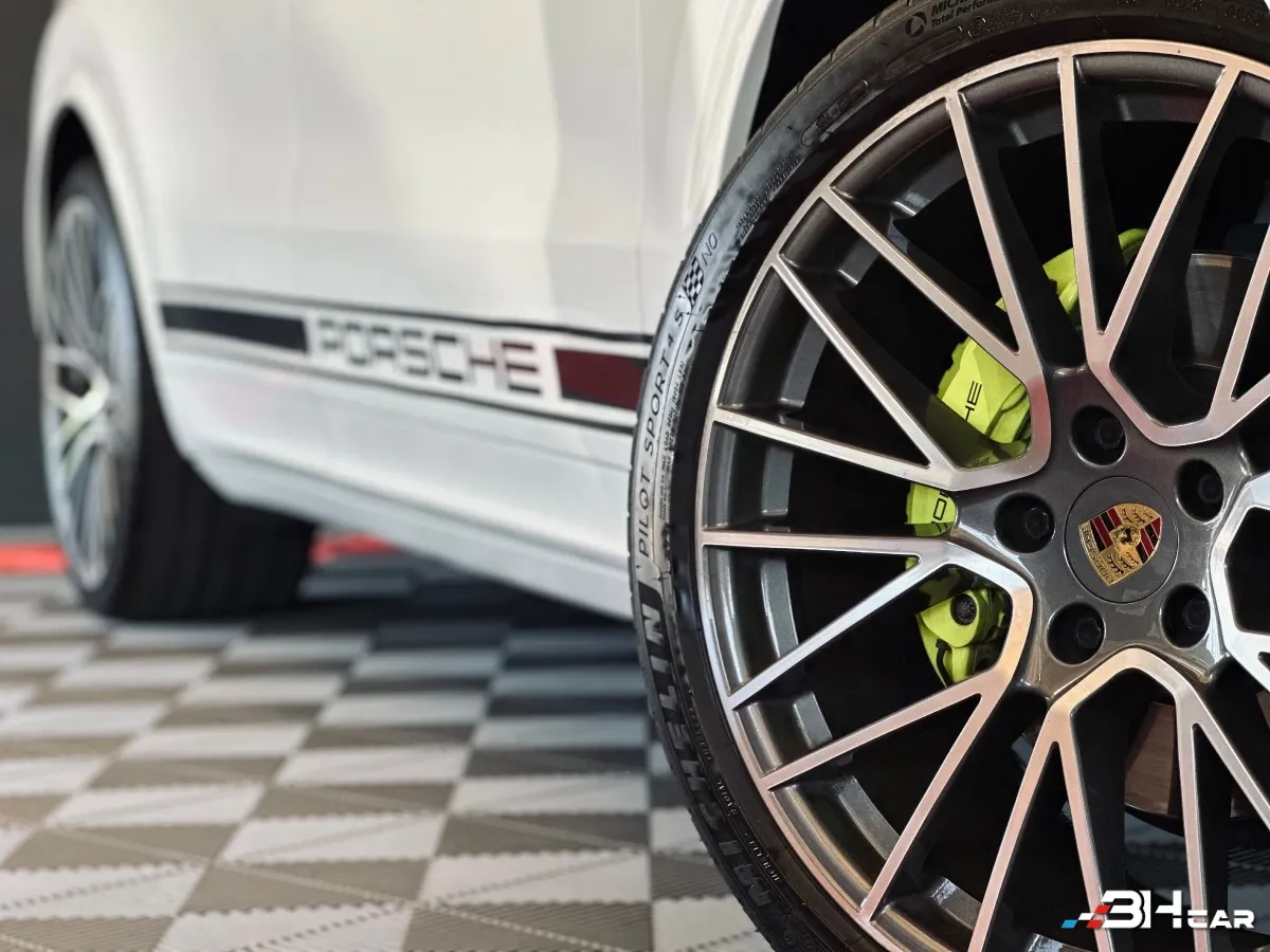 Porsche Cayenne - photo 4